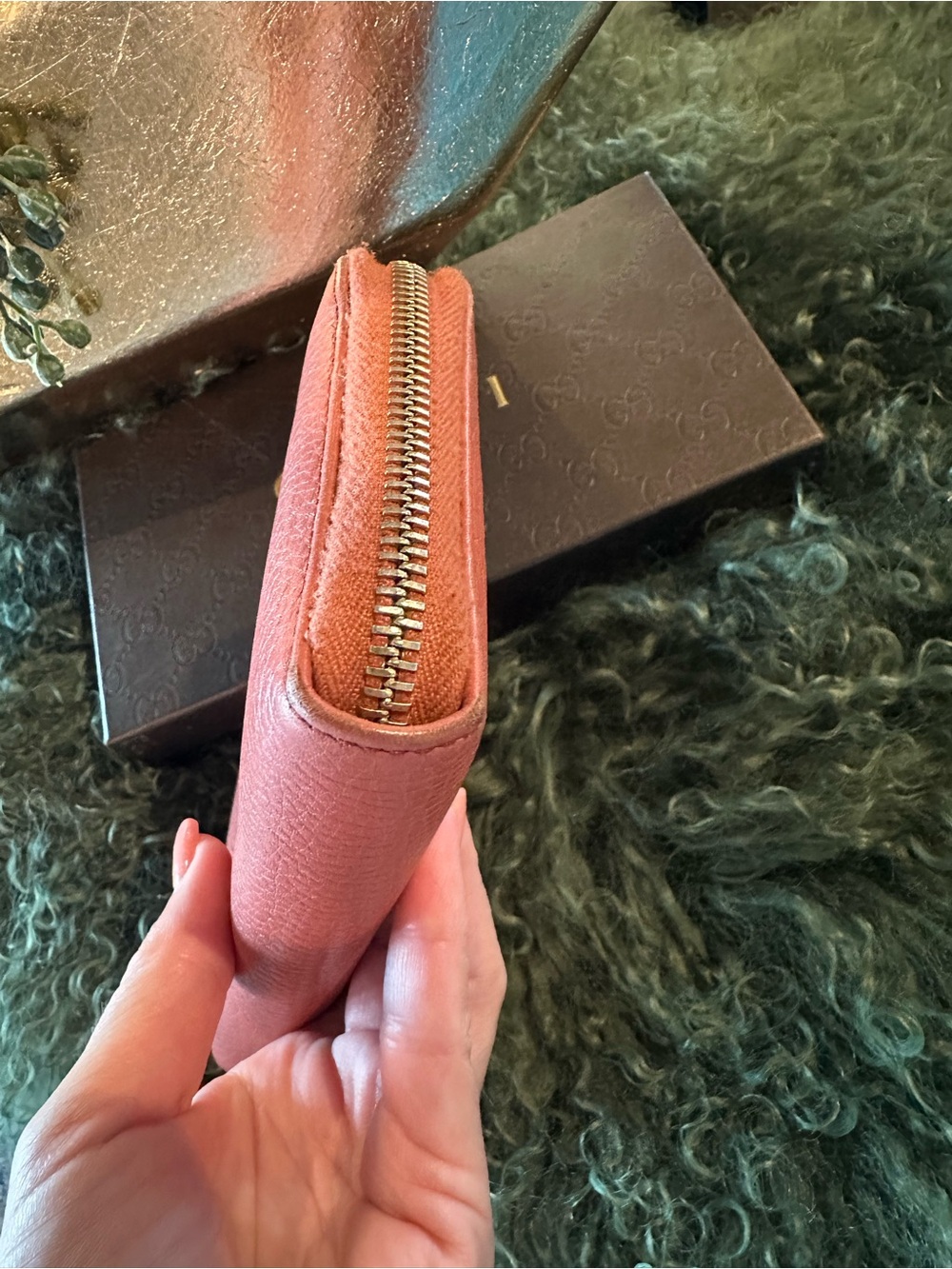 Authentic Gucci Coral-ish Leather Zip Wallet with Tassel - Picture 4 of 12